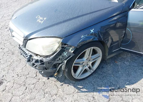 2008 Mercedes-Benz C 350 Sport из США, поврежденный, VIN WDDGF56XX8R030862